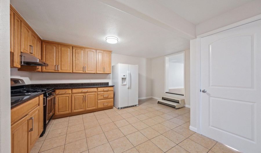 1406 9Th St, Alameda, CA 94501 - 2 Beds, 1 Bath