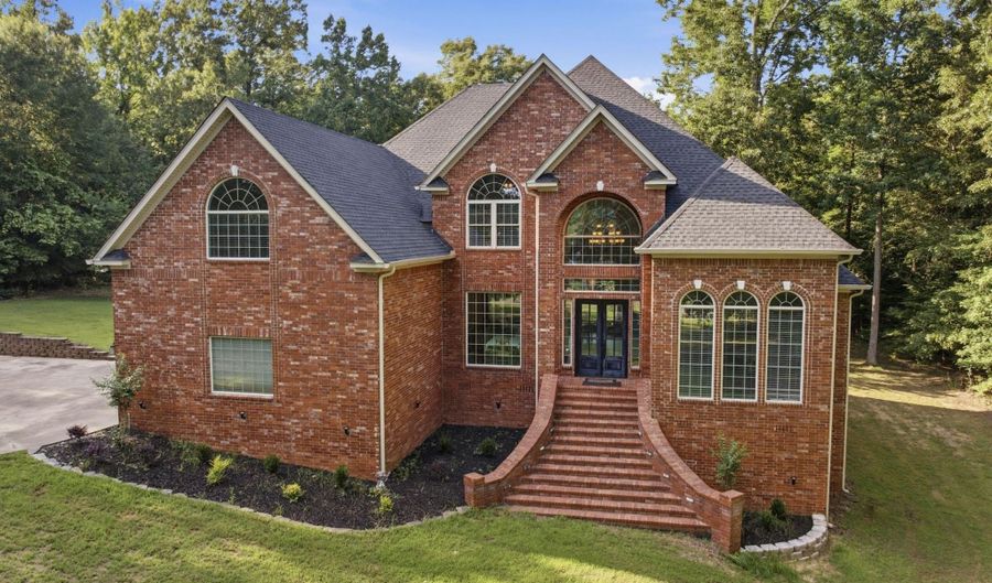 200 W Hillcrest Dr, Alexander, AR 72002 - 5 Beds, 5 Bath