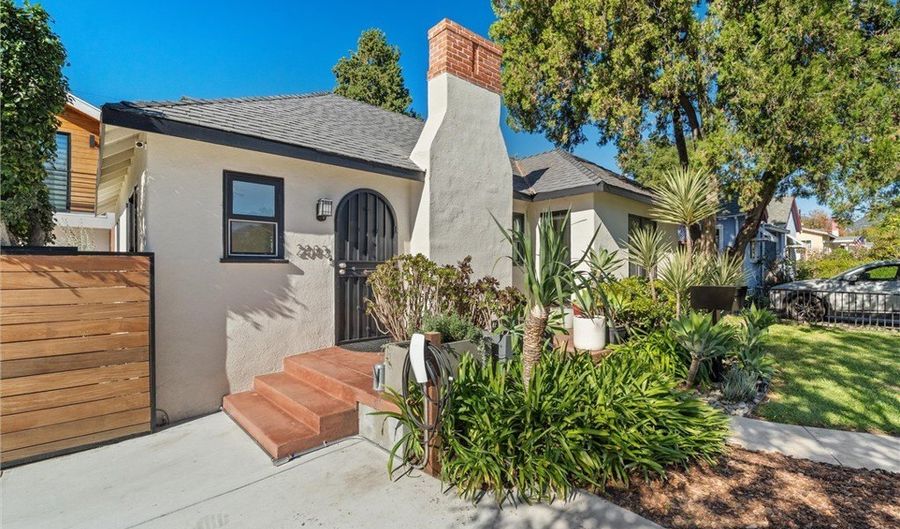 2083 Parnell Way, Altadena, CA 91001 - 3 Beds, 2 Bath