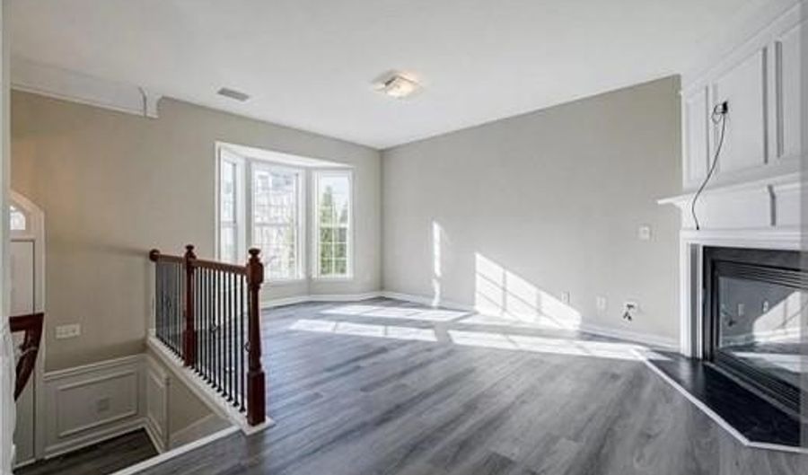 1342 THORNBOROUGH Dr, Alpharetta, GA 30004 - 3 Beds, 4 Bath