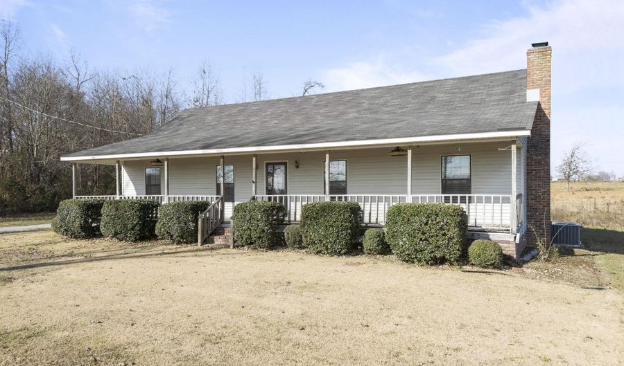 9245 Holt Springer Rd, Athens, AL 35611 - 3 Beds, 2 Bath