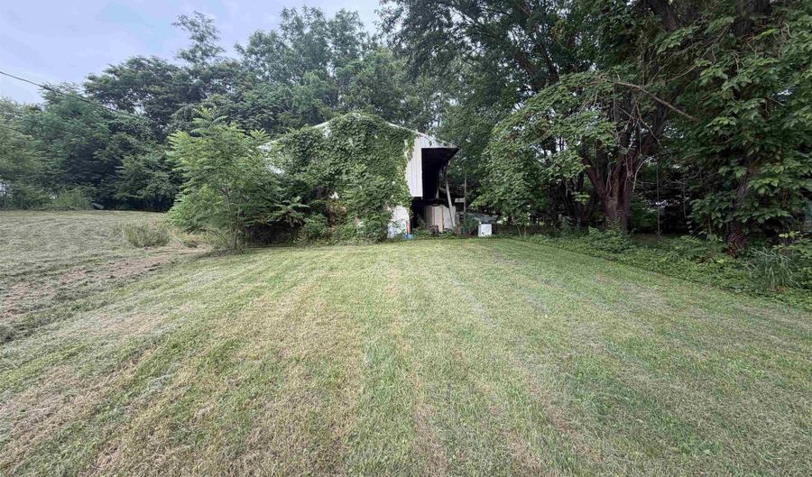 7 Rawlins St, Bedford, IN 47421 - 0 Beds, 1 Bath