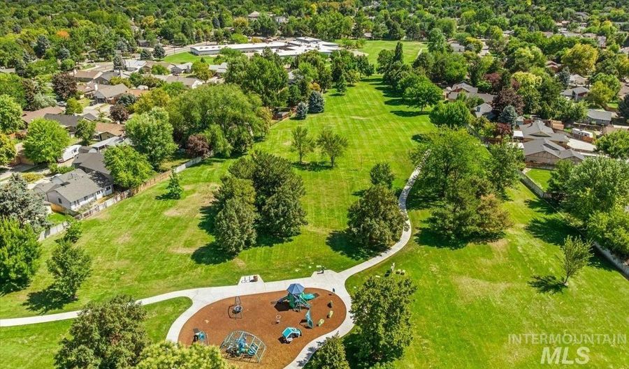 10880 W Albany St, Boise, ID 83713 - 3 Beds, 2 Bath