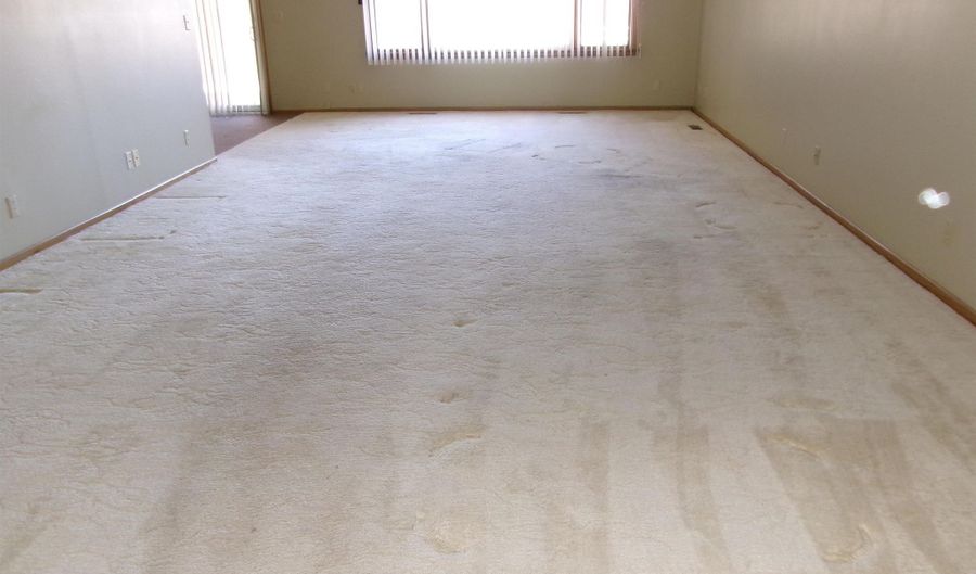 104 E 22nd St, Atlantic, IA 50022 - 2 Beds, 2 Bath