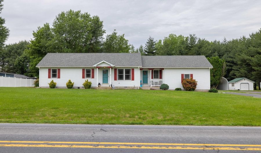 6559 PEARSONS CORNER Rd, Dover, DE 19904 - 3 Beds, 2 Bath
