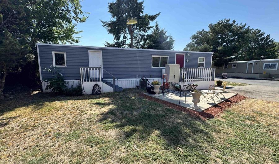 8647 W Antelope Ln, Boise, ID 83704 - 2 Beds, 1 Bath