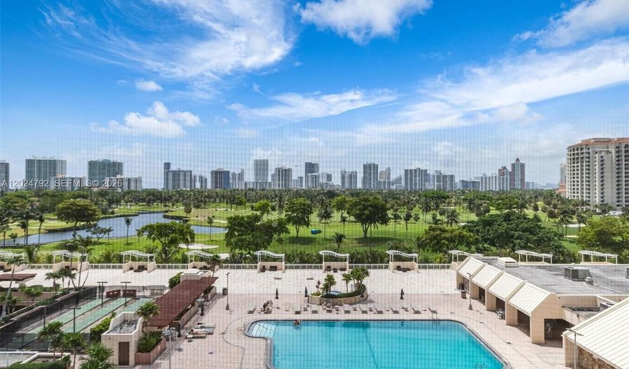 20301 W Country Club Dr 825, Aventura, FL 33180 - 1 Beds, 2 Bath