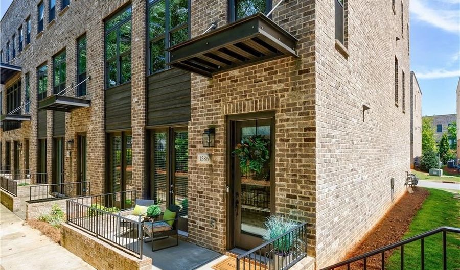 1586 Aldworth Pl SE, Atlanta, GA 30339 - 4 Beds, 4 Bath
