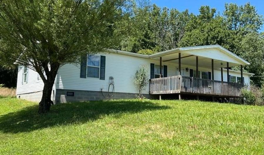 109 Van Buren Ln, Beaver, WV 25813 - 3 Beds, 2 Bath