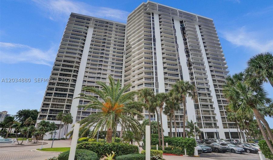 20281 E Country Club Dr 615, Aventura, FL 33180 - 2 Beds, 2 Bath