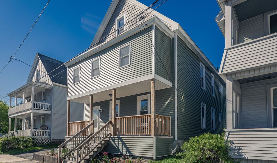 65 Van Derveer St Second Floor Front, Amsterdam, NY 12010 - 2 Beds, 1 Bath