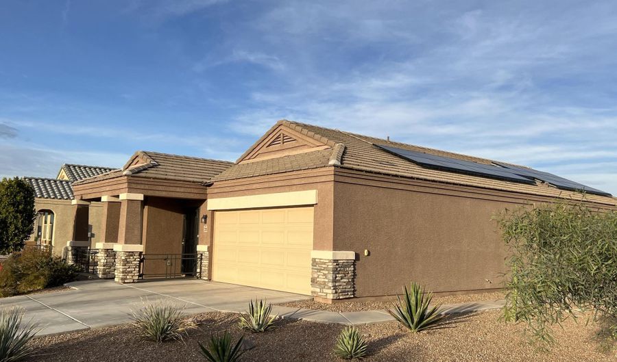 2210 N ST BONITA Ln, Casa Grande, AZ 85122 - 3 Beds, 2 Bath