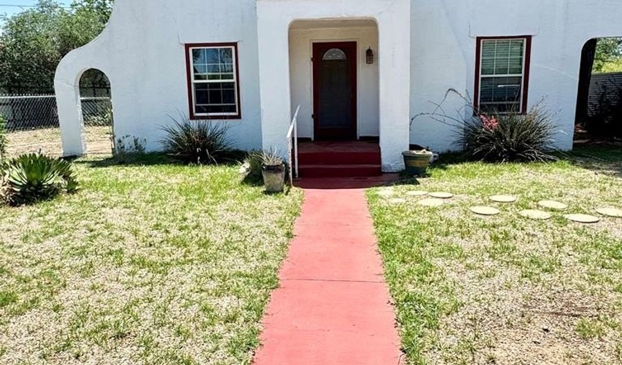 905 N 6th St, Alpine, TX 79830 - 3 Beds, 2 Bath