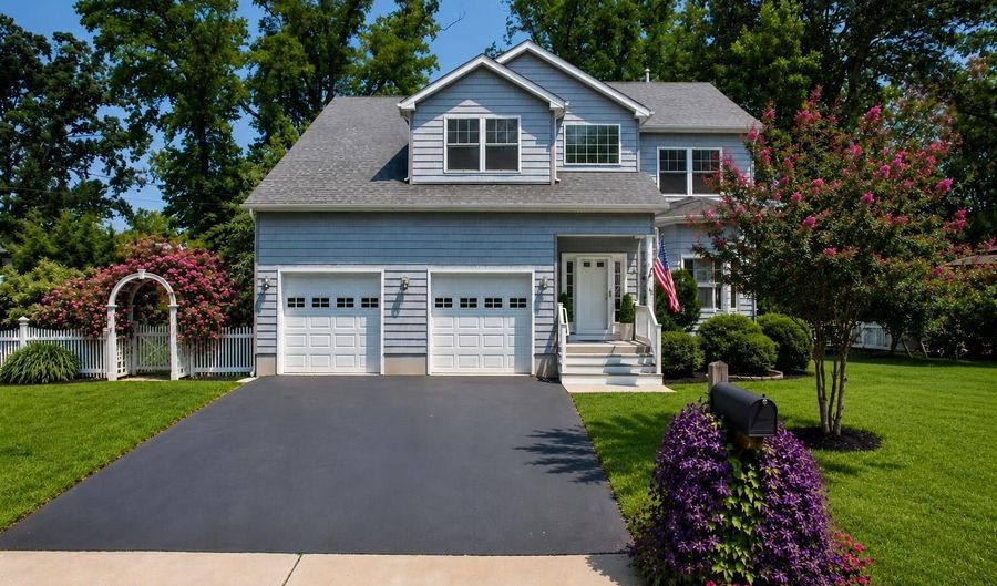 46 Powell Ave, Atlantic Highlands, NJ 07716 - 4 Beds, 3 Bath