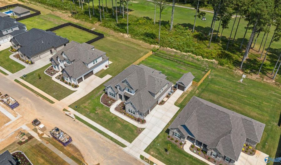 22254 Players Ln, Athens, AL 35613 - 4 Beds, 4 Bath
