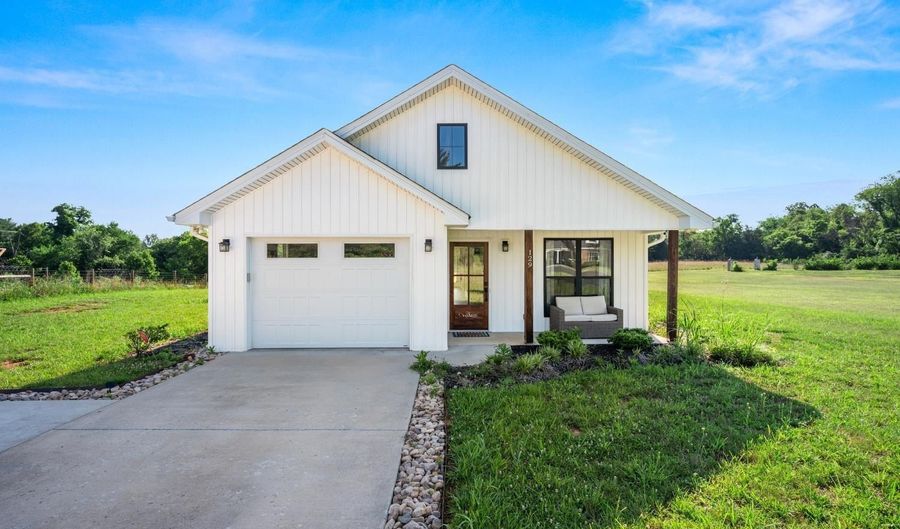 129 Ned Brown Rd, Amherst, VA 24521 - 3 Beds, 2 Bath