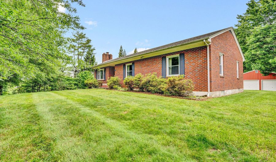 2745 Old Quarry Rd, Bassett, VA 24055 - 3 Beds, 2 Bath