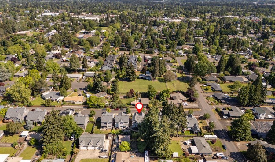 19216 SW MAGNOLIA Ln, Aloha, OR 97078 - 5 Beds, 3 Bath