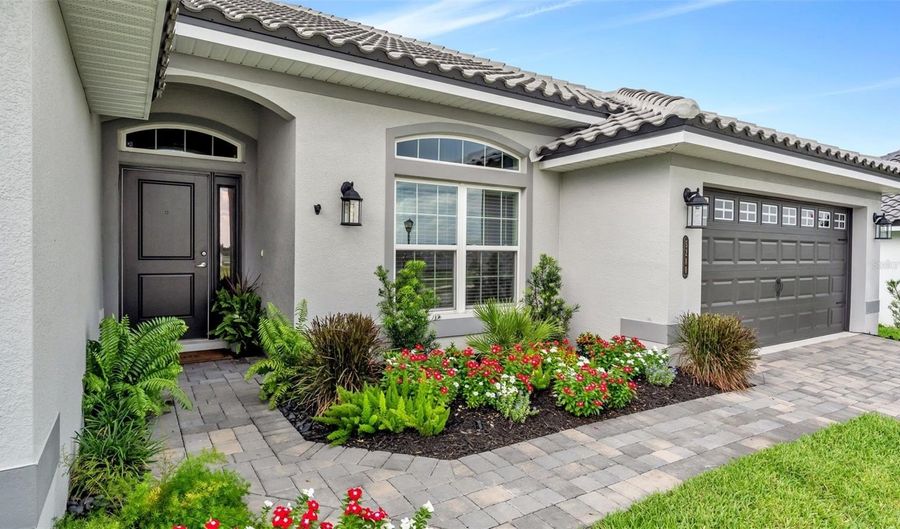 5280 TENNESSEE RIDGE Ct, Auburndale, FL 33823 - 4 Beds, 3 Bath