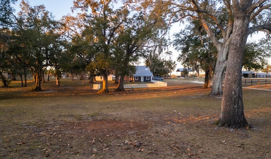 1720 SW 22nd Pl, Bell, FL 32619 - 3 Beds, 2 Bath