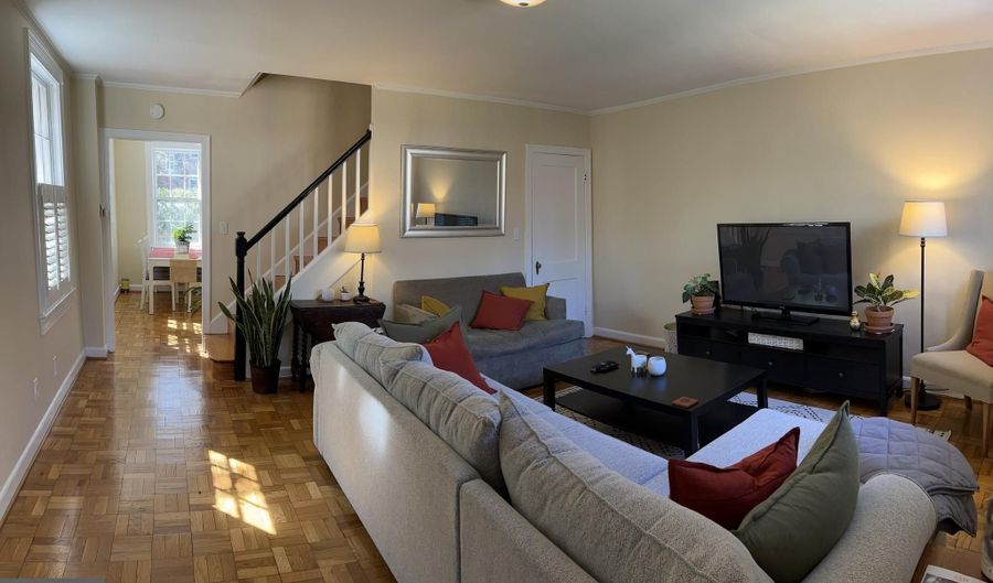 1201 S BARTON St 179, Arlington, VA 22204 - 2 Beds, 1 Bath