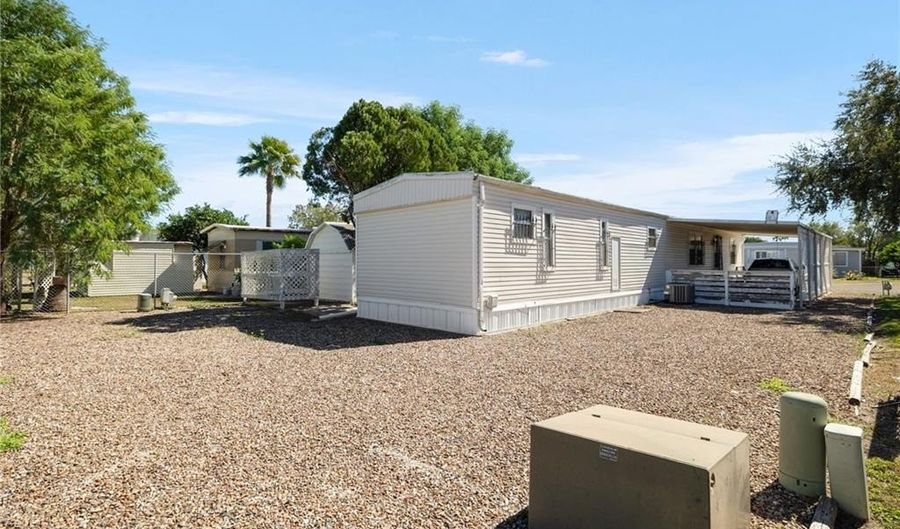 346 Windmill Palm St, Alamo, TX 78516 - 2 Beds, 2 Bath