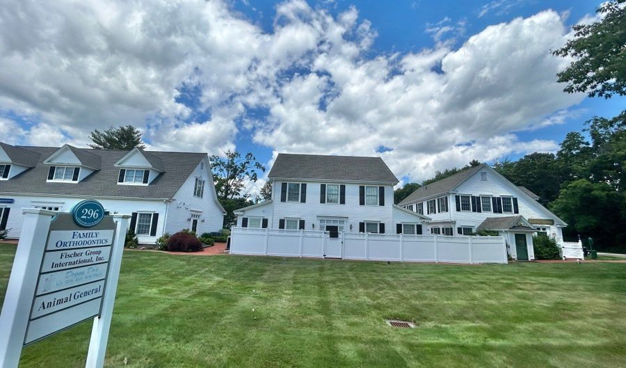 296 Country Club Rd, Avon, CT 06001 - 0 Beds, 1 Bath