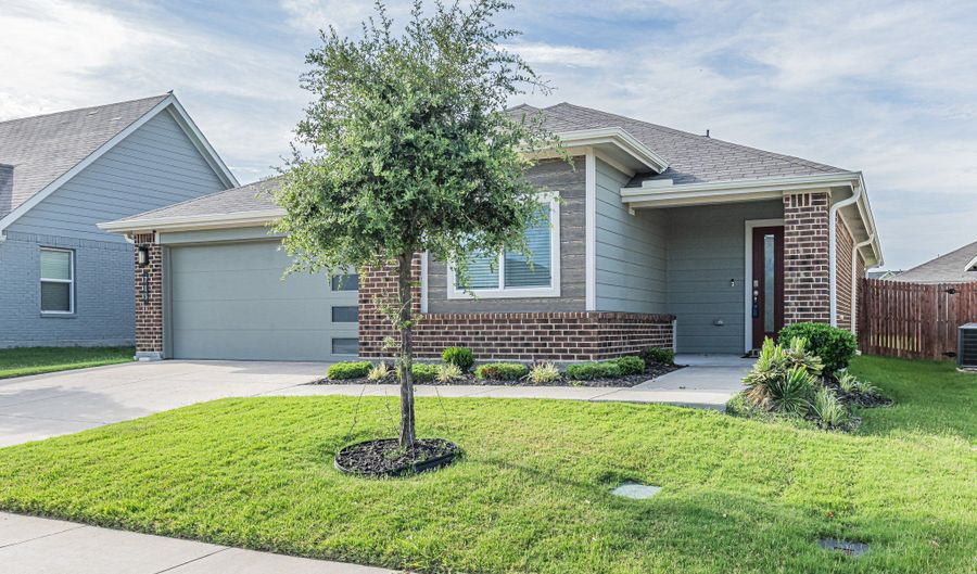 713 Griffith Park Trl, Alvarado, TX 76009 - 3 Beds, 2 Bath