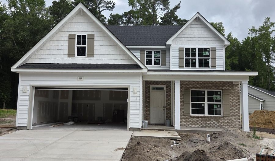925 Rialto Ln, Ayden, NC 28513 - 4 Beds, 3 Bath