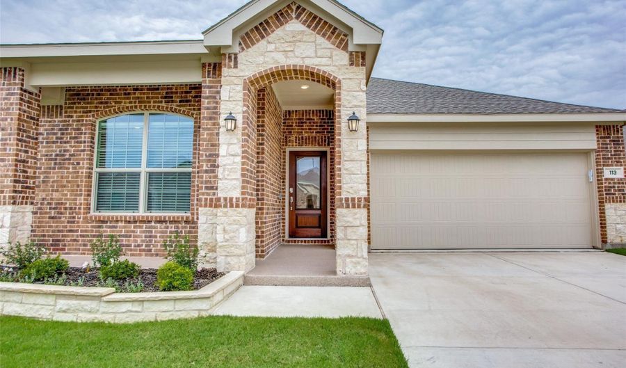 113 Hayes Dr, Anna, TX 75409 - 3 Beds, 2 Bath