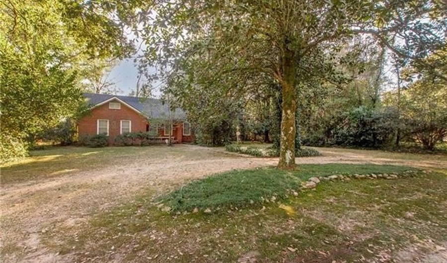 1126 FOUNDERS Dr, Bogalusa, LA 70427 - 4 Beds, 3 Bath