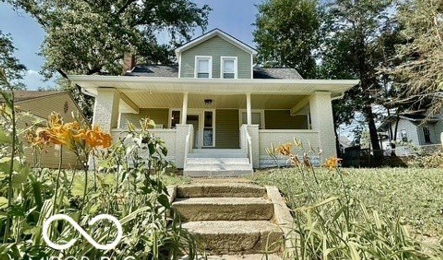 404 E Monroe St, Alexandria, IN 46001 - 3 Beds, 3 Bath