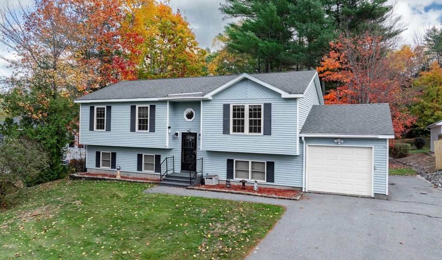 42 Yankee Ave, Bangor, ME 04401 - 3 Beds, 2 Bath