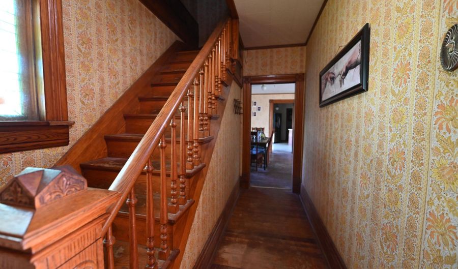 201 E 2nd St, Appleton City, MO 64724 - 3 Beds, 1 Bath