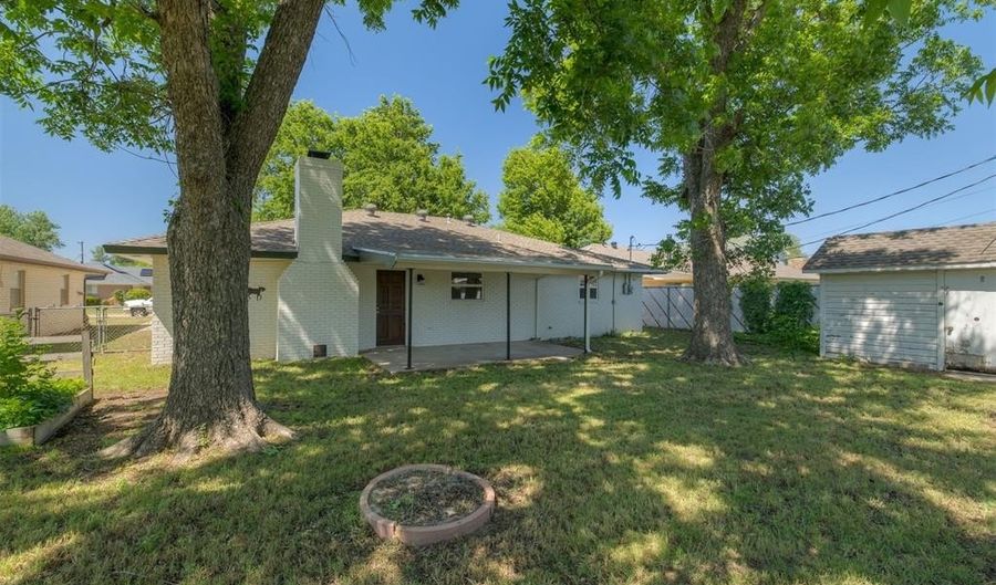 7516 NW 27th St, Bethany, OK 73008 - 3 Beds, 2 Bath