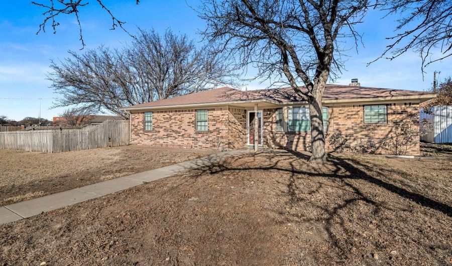 7504 ELMHURST Dr, Amarillo, TX 79121 - 3 Beds, 2 Bath