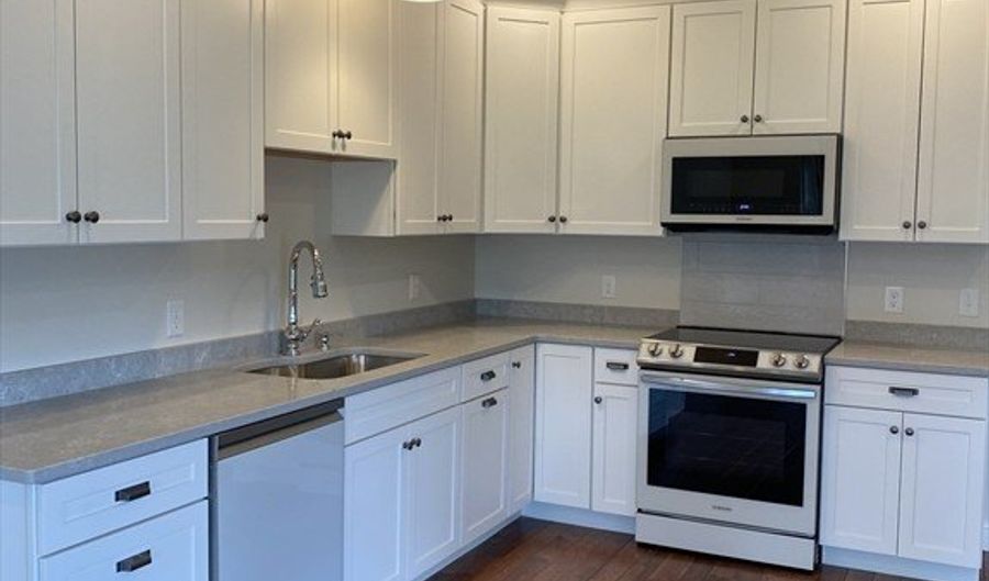 113 Still River Rd 1, Bolton, MA 01740 - 1 Beds, 1 Bath