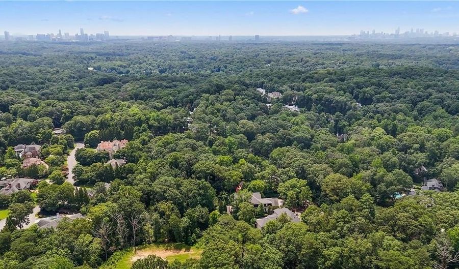 1685 Mount Paran Rd NW, Atlanta, GA 30327 - 7 Beds, 8 Bath