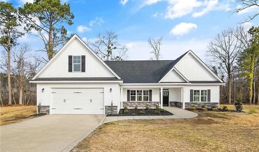 Maxwell Road, Autryville, NC 28318 - 4 Beds, 4 Bath