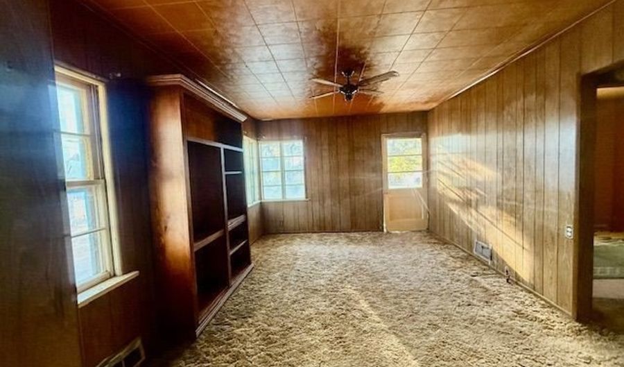 775 Cedar St, Elko, NV 89801 - 2 Beds, 2 Bath