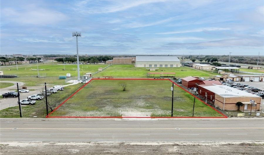 150 S Stadium, Alice, TX 78332 - 0 Beds, 0 Bath
