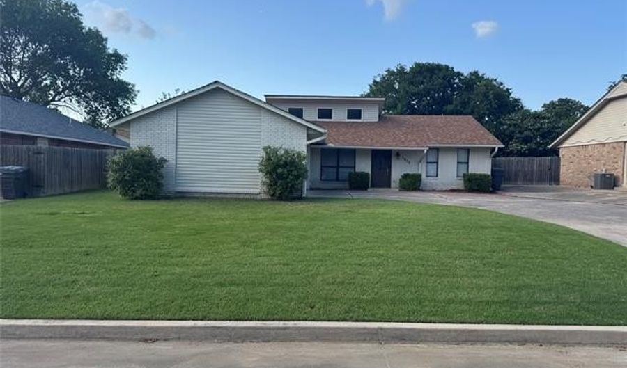 1615 Wildewood, Ardmore, OK 73401 - 3 Beds, 2 Bath