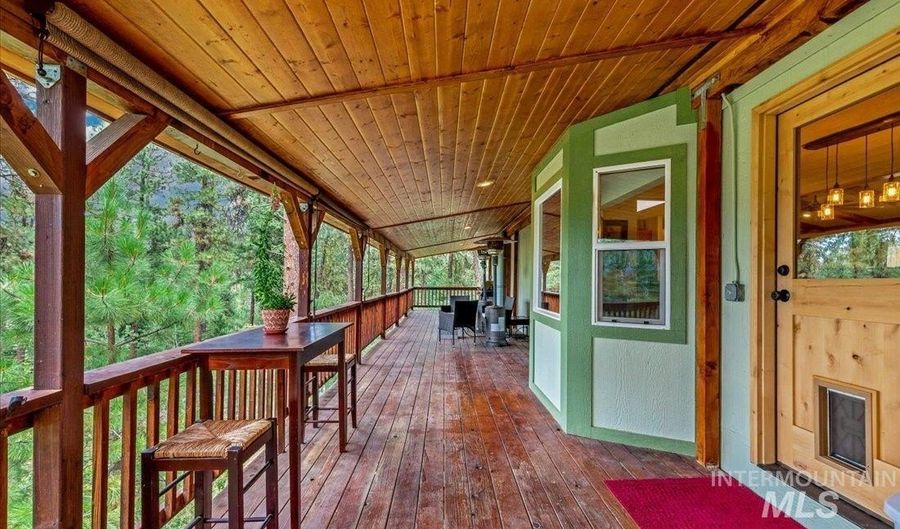79 Sunset Loop, Cascade, ID 83611 - 4 Beds, 3 Bath