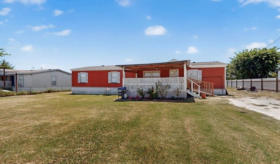2917 Harolds Ct, Alvarado, TX 76009 - 4 Beds, 2 Bath