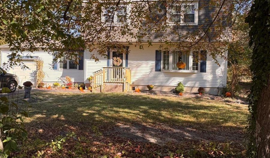 2422 LOUDEN Ln, Atco, NJ 08004 - 4 Beds, 2 Bath