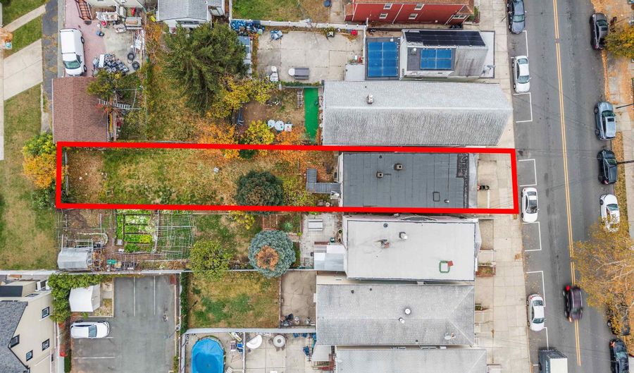 596 AVENUE A, Bayonne, NJ 07002 - 8 Beds, 4 Bath