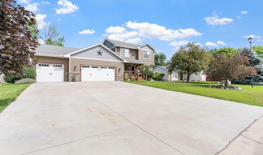5741 145th Ct NW, Anoka, MN 55303 - 5 Beds, 4 Bath