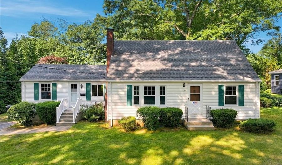 380 Angell Rd, North Providence, RI 02904 - 4 Beds, 2 Bath