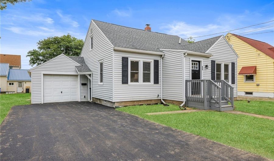89 Center St, Evans, NY 14006 - 4 Beds, 1 Bath