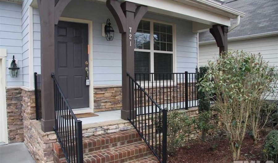 721 Sweet Laurel Ln, Apex, NC 27523 - 3 Beds, 3 Bath